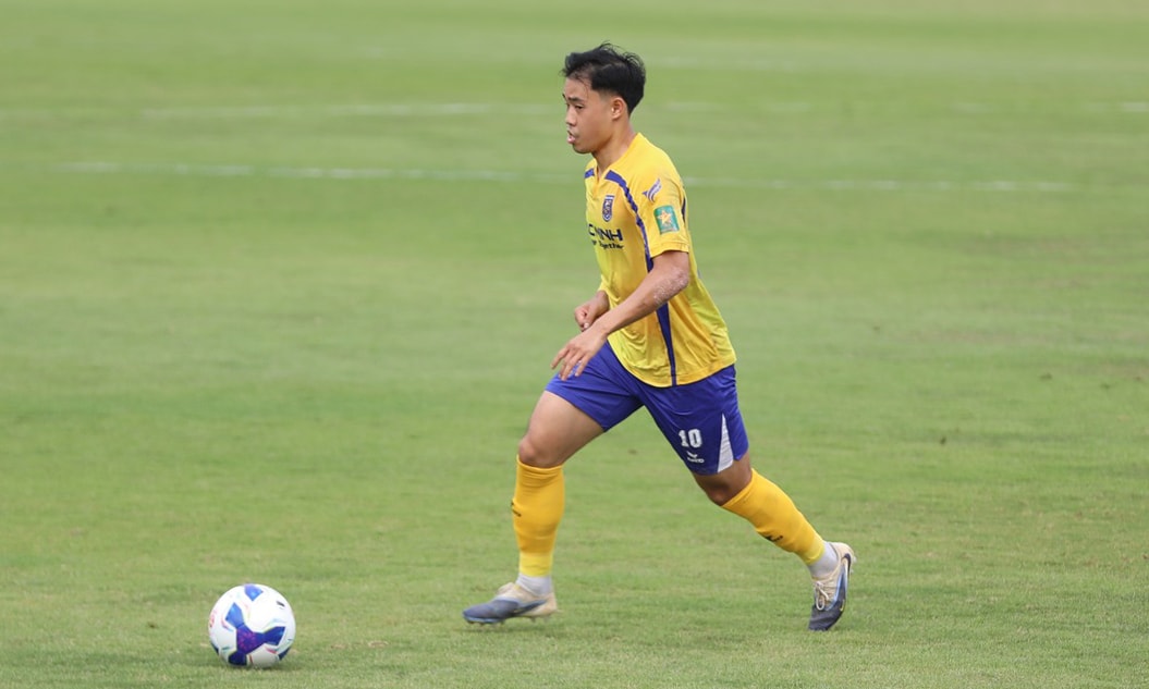 Eddie Tran giúp CLB Bắc Ninh đánh bại CLB TP.HCM.