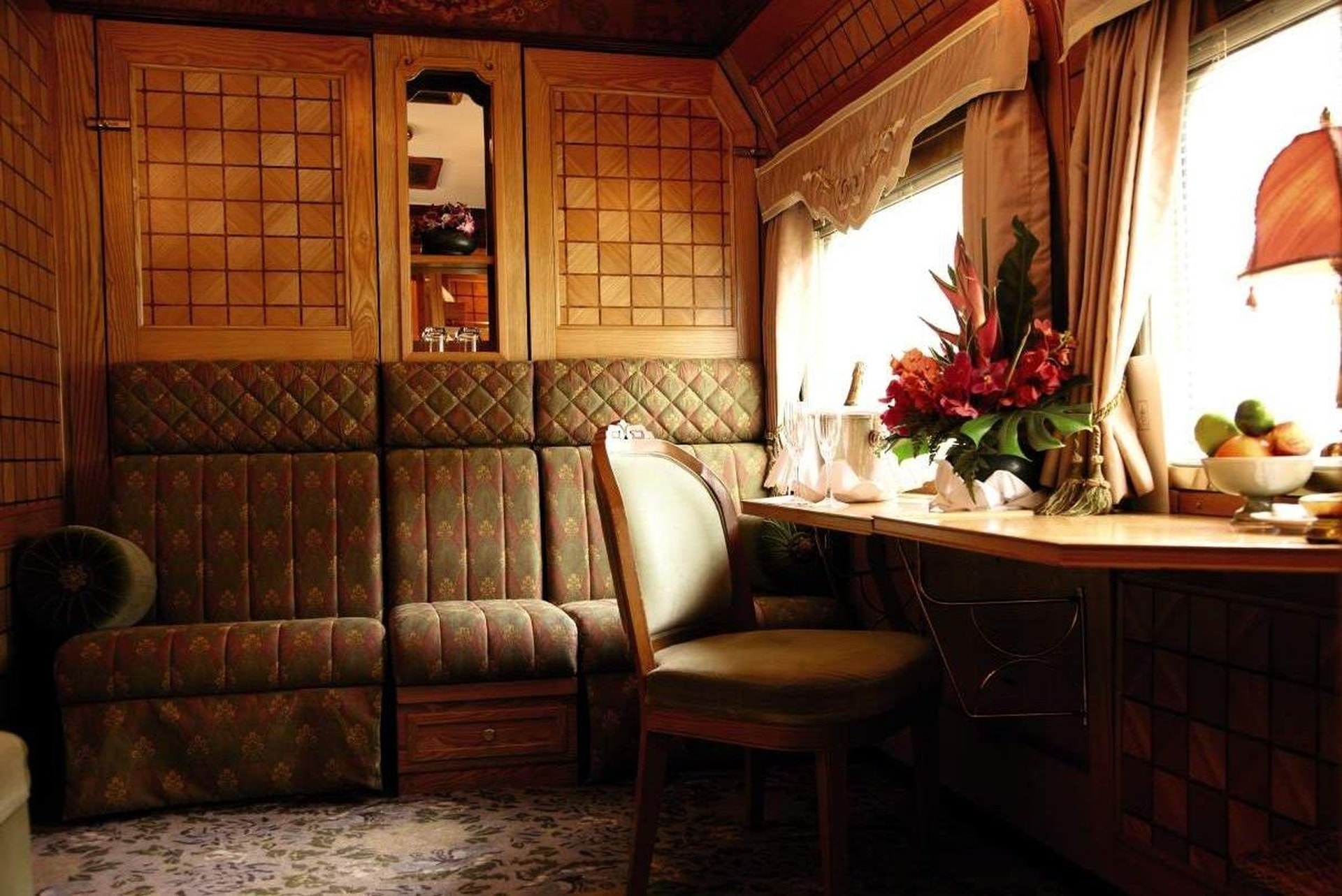 Trên chuyến tàu xa xỉ bậc nhất Đông Nam Á, giá vé hàng trăm triệu - 3