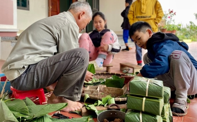 Tết là dịp mọi người đều muốn sum họp bên cạnh người thân, gia đình. Ảnh minh họa: Phan Dương