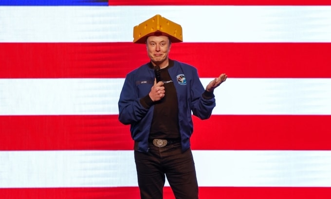 Tỷ phú Elon Musk tại Green Bay, Wisconsin, Mỹ, tháng 3/2025. Ảnh: AP