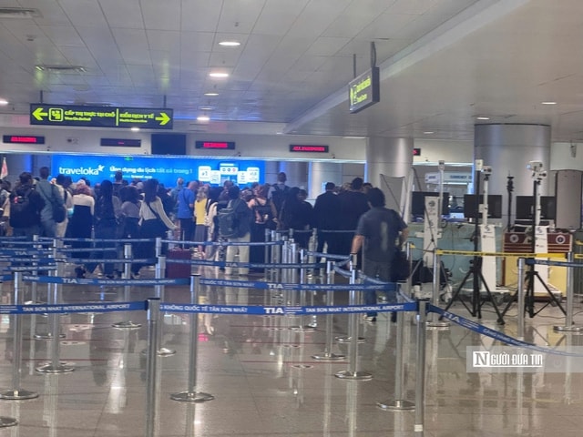 Cảng HKQT Tân Sơn Nhất siết chặt phòng, chống dịch bệnh do virus Nipah - Ảnh 1.