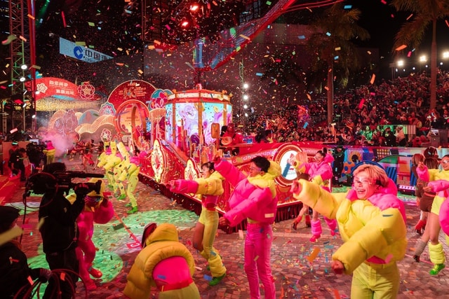 Hồng Kông (Trung Quốc) đón Tết Bính Ngọ với chuỗi lễ hội sôi động khắp thành phố - Ảnh 1.