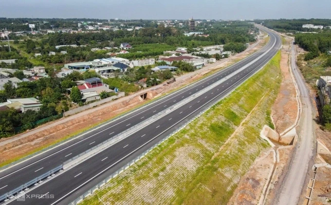 Đoạn cao tốc đã hoàn thành. Ảnh: Trường Hà
