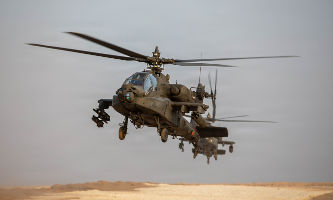 Trực thăng AH-64 Apache Mỹ tại khu vực do CENTCOM phụ trách hồi tháng 11/2025. Ảnh: US Army