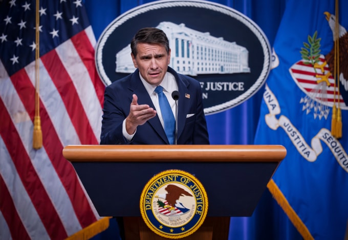 Thứ trưởng Tư pháp Mỹ Todd Blanche tại cuộc họp báo ở Washington ngày 30/1. Ảnh: AP