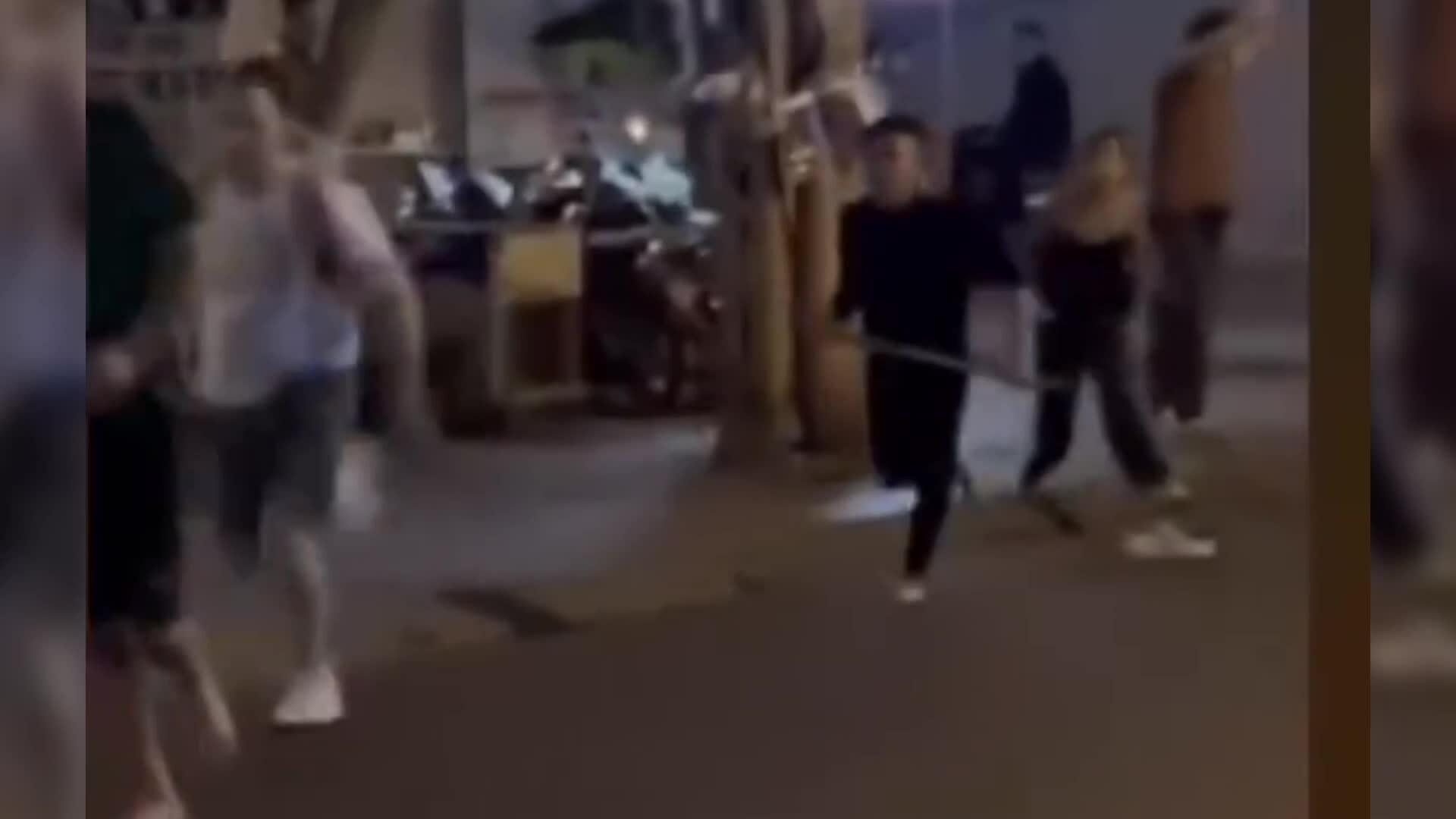 Nhóm người đánh tới tấp du khách nước ngoài ở Nha Trang bị bắt