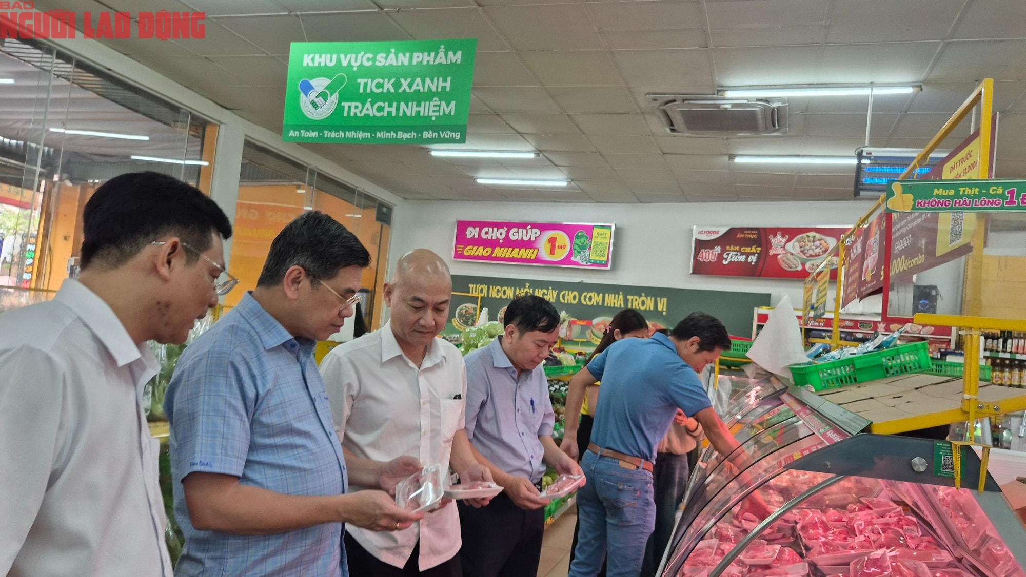 Nửa đêm ở chợ đầu mối TP HCM trước Tết Bính Ngọ 2026 - Ảnh 16.