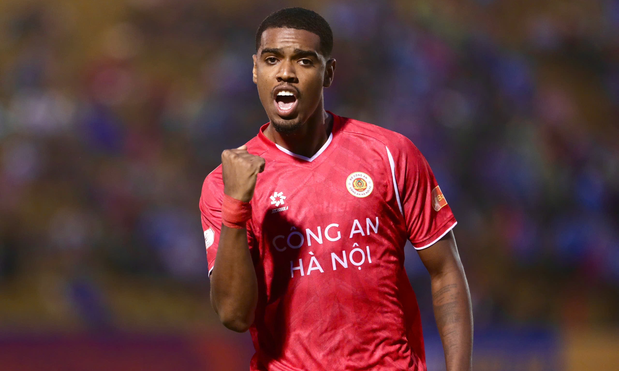 CLB Công an Hà Nội đấu với Ninh Bình ở vòng 12 V.League.