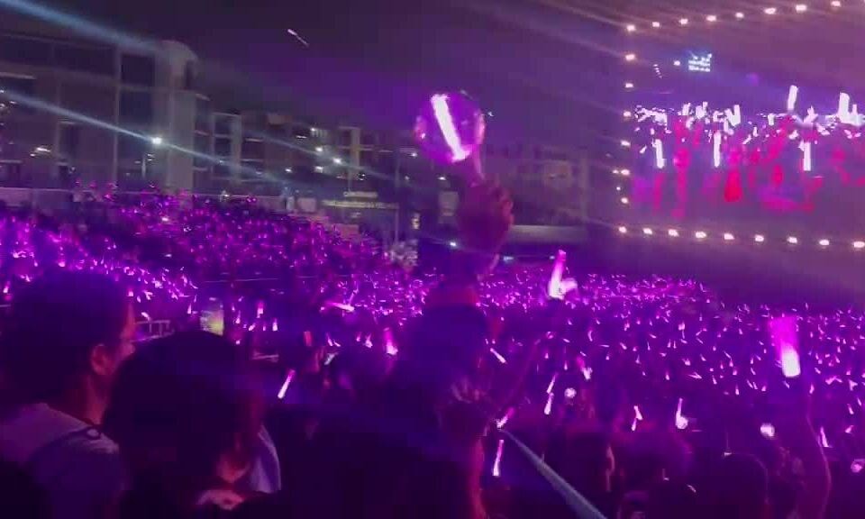 Không khí khán giả trước giờ concert