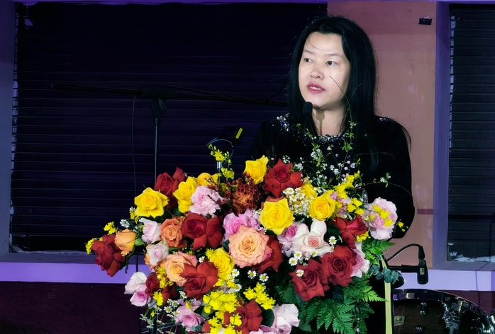 Bằng Kiều, Mỹ Linh khuấy động Đà Lạt trong đêm bế mạc Lễ hội hoa mai anh đào - Ảnh 2.