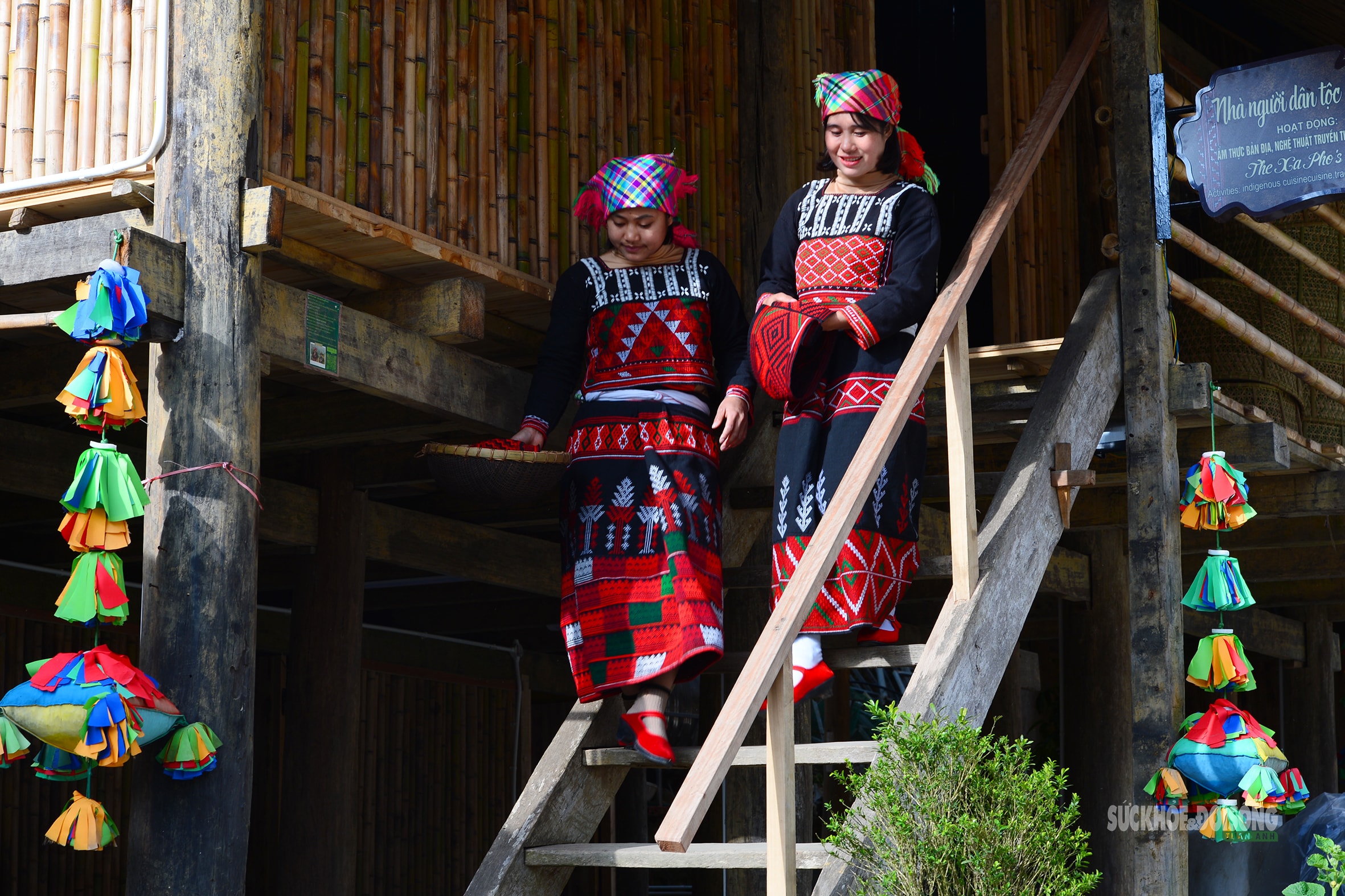 Không gian văn hóa Sa Pa, nơi tinh hoa các dân tộc Tây Bắc hội tụ- Ảnh 1. Không gian văn hóa Sa Pa, nơi tinh hoa các dân tộc Tây Bắc hội tụ- Ảnh 1.