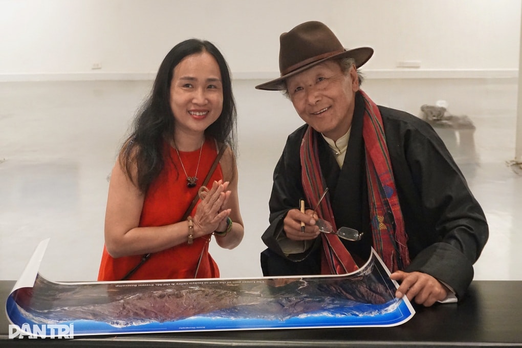 Vì sao khách Việt chi trăm triệu đến dãy núi khắc nghiệt nhất hành tinh? - 4