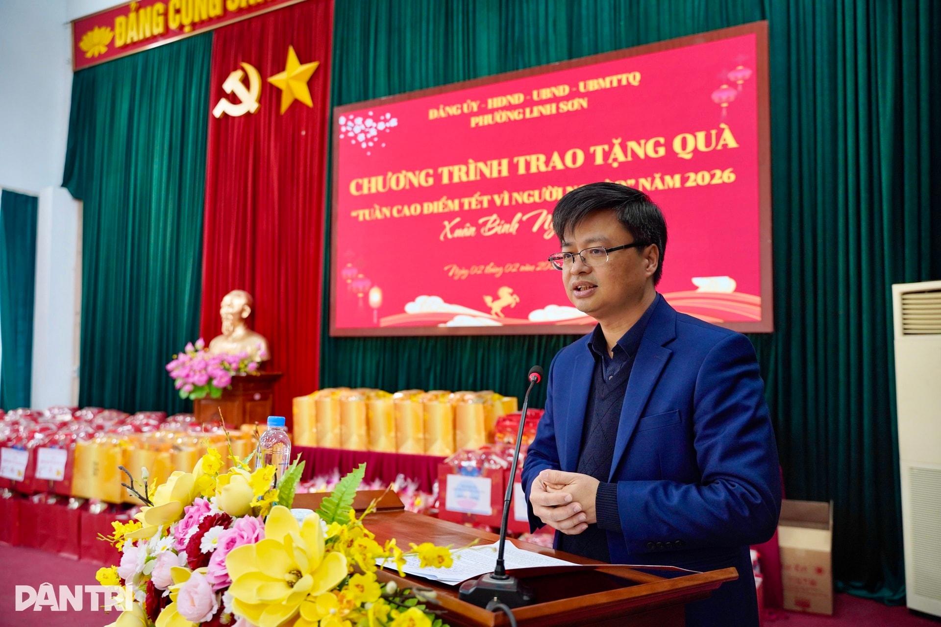 Báo Dân trí trao quà Tết Nhân ái tới 100 hộ khó khăn ở Thái Nguyên - 7