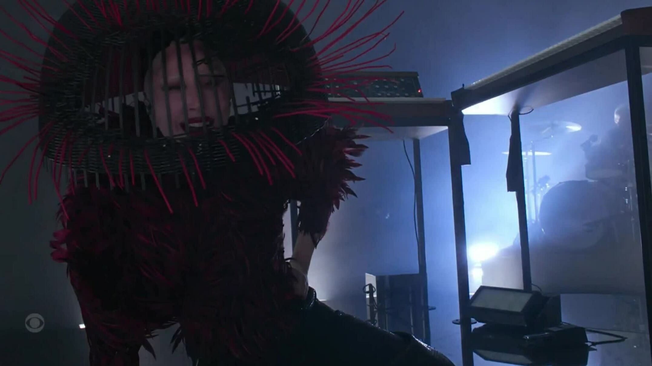 Lady Gaga biểu diễn 'Abracadabra'