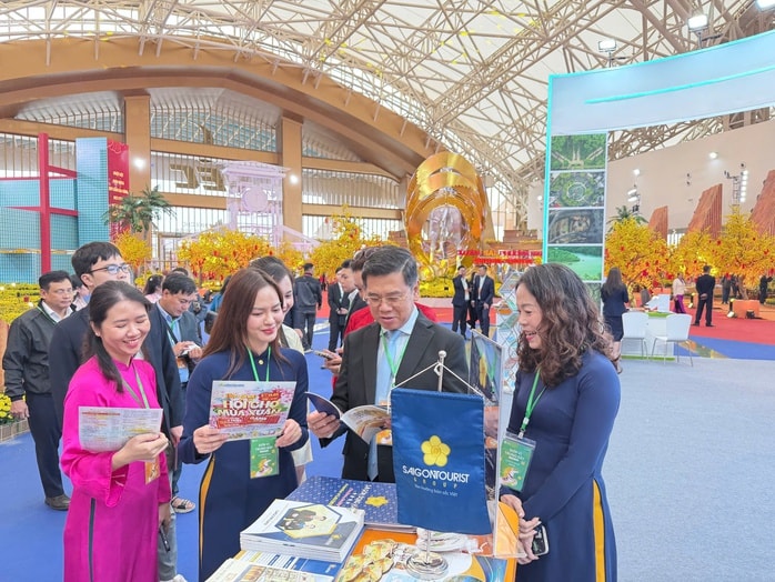 Saigontourist Group đồng hành cùng Hội chợ Mùa xuân - Khởi đầu hành trình Tết Việt rực rỡ - Ảnh 2.