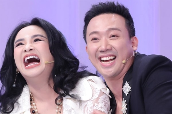 Nữ NSND, diva nhạc Việt sẽ vào phim Tết của Trấn Thành là ai?- Ảnh 1. Nữ NSND, diva nhạc Việt sẽ vào phim Tết của Trấn Thành là ai?- Ảnh 1.