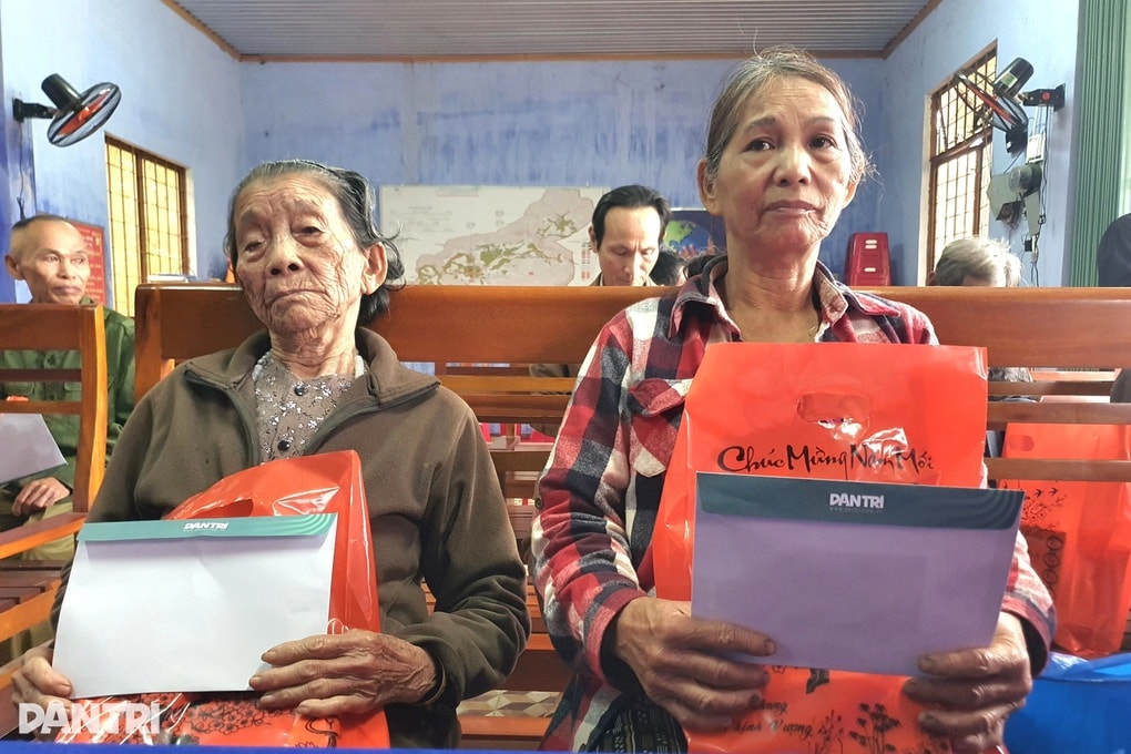 “Tôi có tiền mua hộp sữa và bộ đồ mới ăn Tết rồi!” - 3