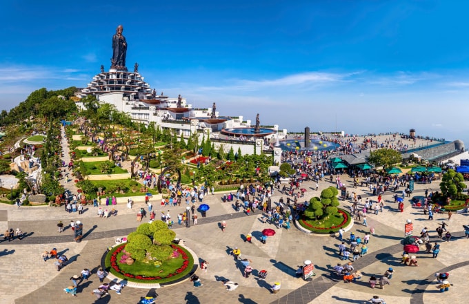 Hội Xuân núi Bà Đen thu hút đông đảo du khách, Phật tử trong dịp Tết 2025. Ảnh: Sun World Ba Den Mountain