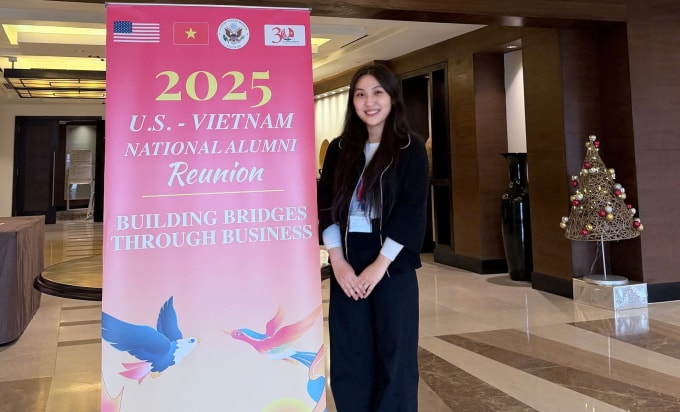 Phương Linh tại sự kiện cựu sinh viên Việt - Mỹ, năm 2025. Ảnh: