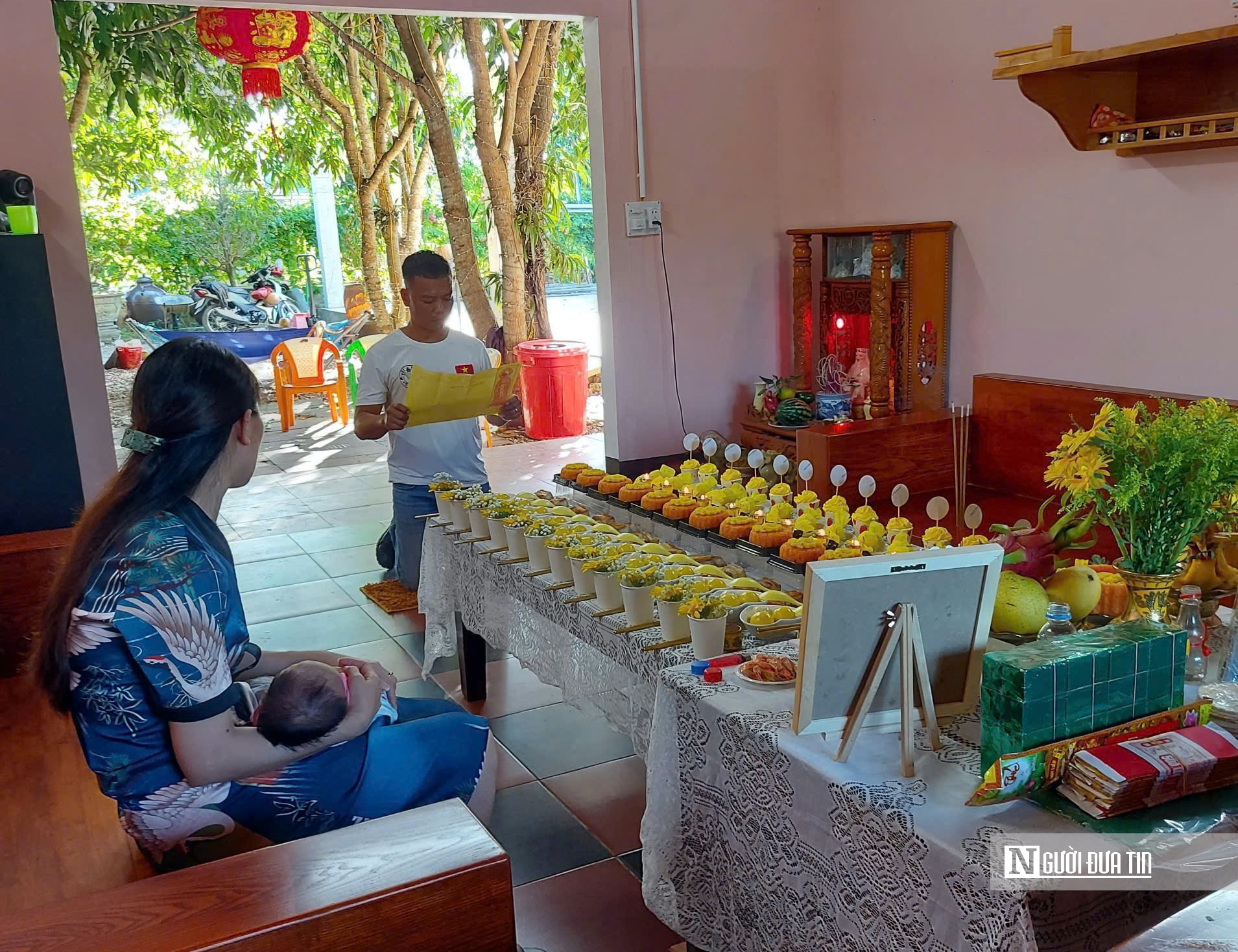 Cặp vợ chồng ở Nghệ An “xây hạnh phúc” cho trẻ mồ côi- Ảnh 2.