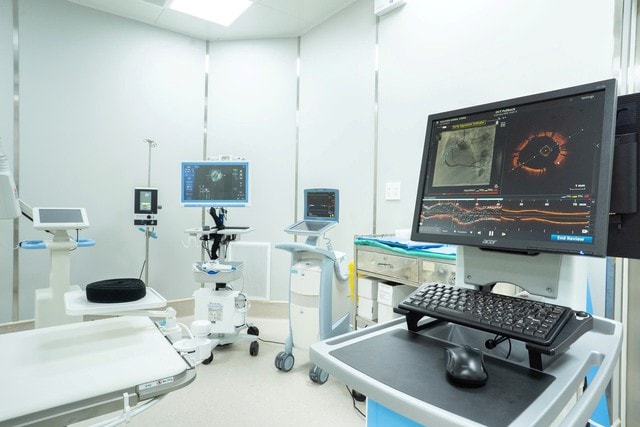 Hệ thống thông tim can thiệp hiện đại Bệnh viện Chợ Rẫy: Bước tiến cho những “nhịp đập” tương lai- Ảnh 1. Hệ thống thông tim can thiệp hiện đại Bệnh viện Chợ Rẫy: Bước tiến cho những “nhịp đập” tương lai- Ảnh 1.