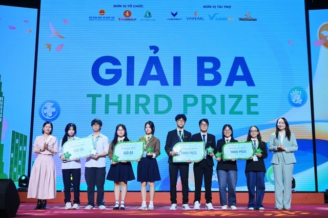 Cặp học sinh Đắk Lắk và Hà Nội giành quán quân Cuộc thi Tiếng nói Xanh mùa 3 - Ảnh 3.