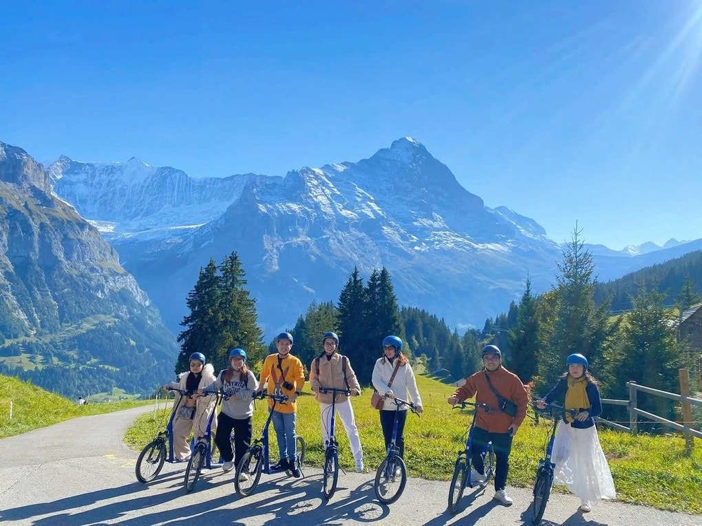 Khách Việt chi gần 150 triệu đồng du lịch châu Âu trong dịp Tết Nguyên đán - 3