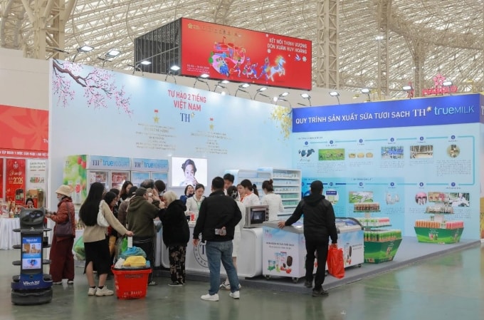 Không gian trưng bày rộng gần 100 m2 của Tập đoàn TH tại Hội chợ mùa xuân. Ảnh: Tập đoàn TH