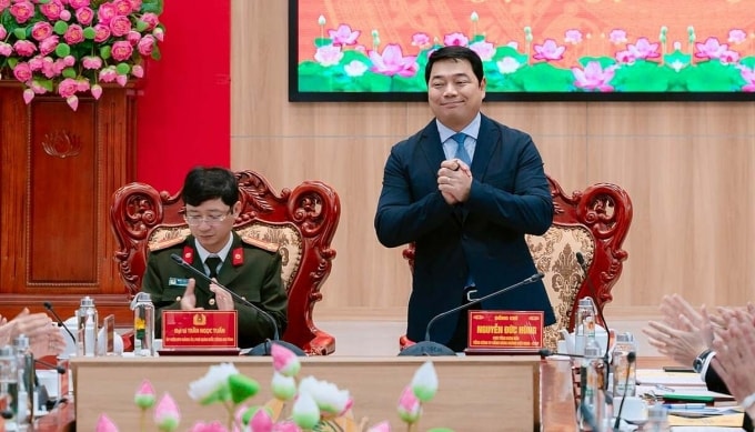 Ông Nguyễn Đức Hùng trong một lễ ký kết tổ chức ngày 27/1 tại Nghệ An. Ảnh: Fanpage Facebook ACV