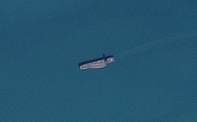 Ảnh vệ tinh tàu chở drone Shahid Bagheri ở eo biển Hormuz hôm 31/1. Ảnh: Planet Labs