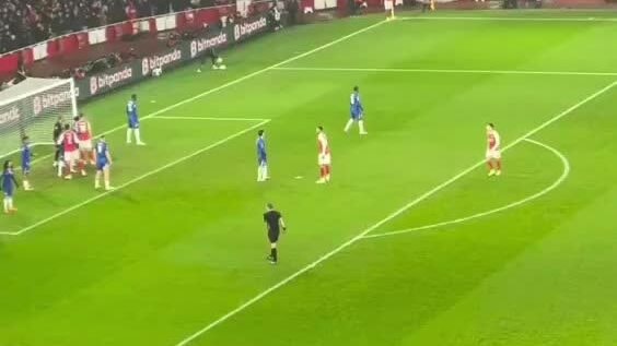 Cách Chelsea phòng ngự phạt góc trước Arsenal