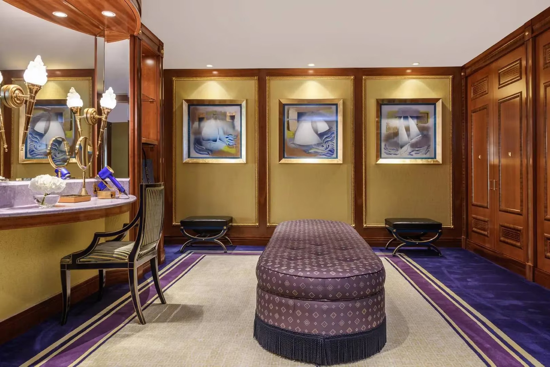 Khách sạn đưa đón bằng Rolls-Royce, trực thăng, giá phòng 850 triệu đồng - 7