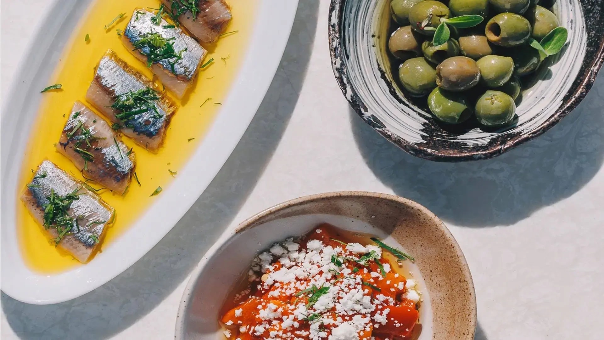 Khách sạn đưa đón bằng Rolls-Royce, trực thăng, giá phòng 850 triệu đồng - 10