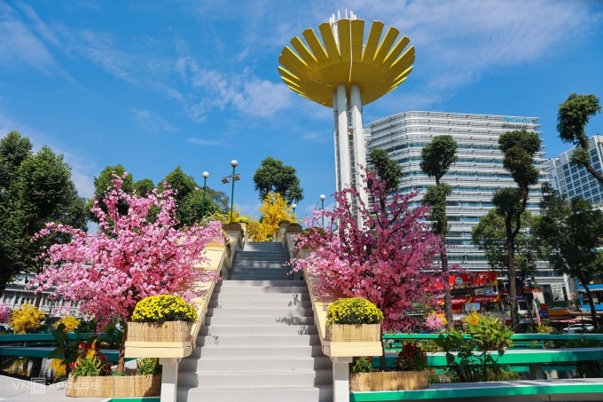 Hồ Con Rùa sau khi được chỉnh trang. Ảnh: Quỳnh Trần