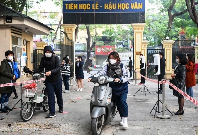 Học sinh một trường THPT tại Hà Nội sau giờ học. Ảnh: Giang Huy