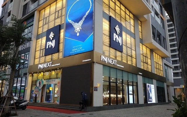 Giá vàng lập đỉnh, PNJ “bỏ túi” gần 10.000 tỷ đồng trong quý IV- Ảnh 1.