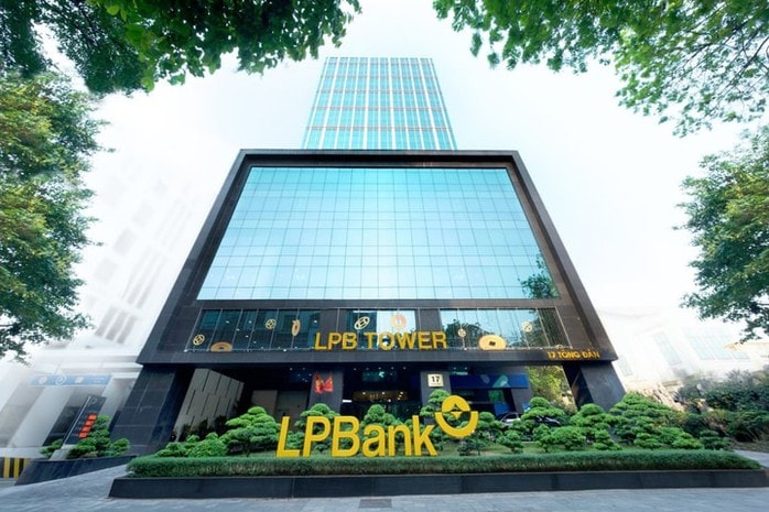 Động thái mới của cha con ông Nguyễn Đức Thụy tại Chứng khoán LPBank - Ảnh 1.
