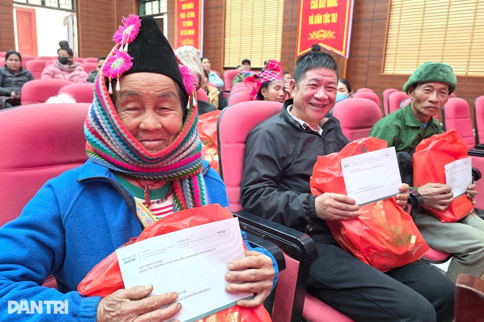 Trong lúc khó khăn như thế này, được quan tâm, sẻ chia là quý lắm! - 12