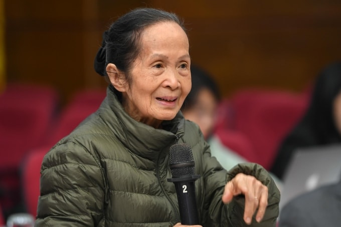 Chuyên gia kinh tế Phạm Chi Lan phát biểu tại toạ đàm về phát triển kinh tế Nhà nước, ngày 6/2. Ảnh: Báo Tiền Phong