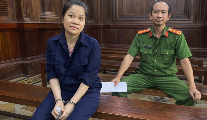 Bị cáo Huỳnh Thị Thanh Phúc tại tòa hôm nay. Ảnh: Hải Duyên