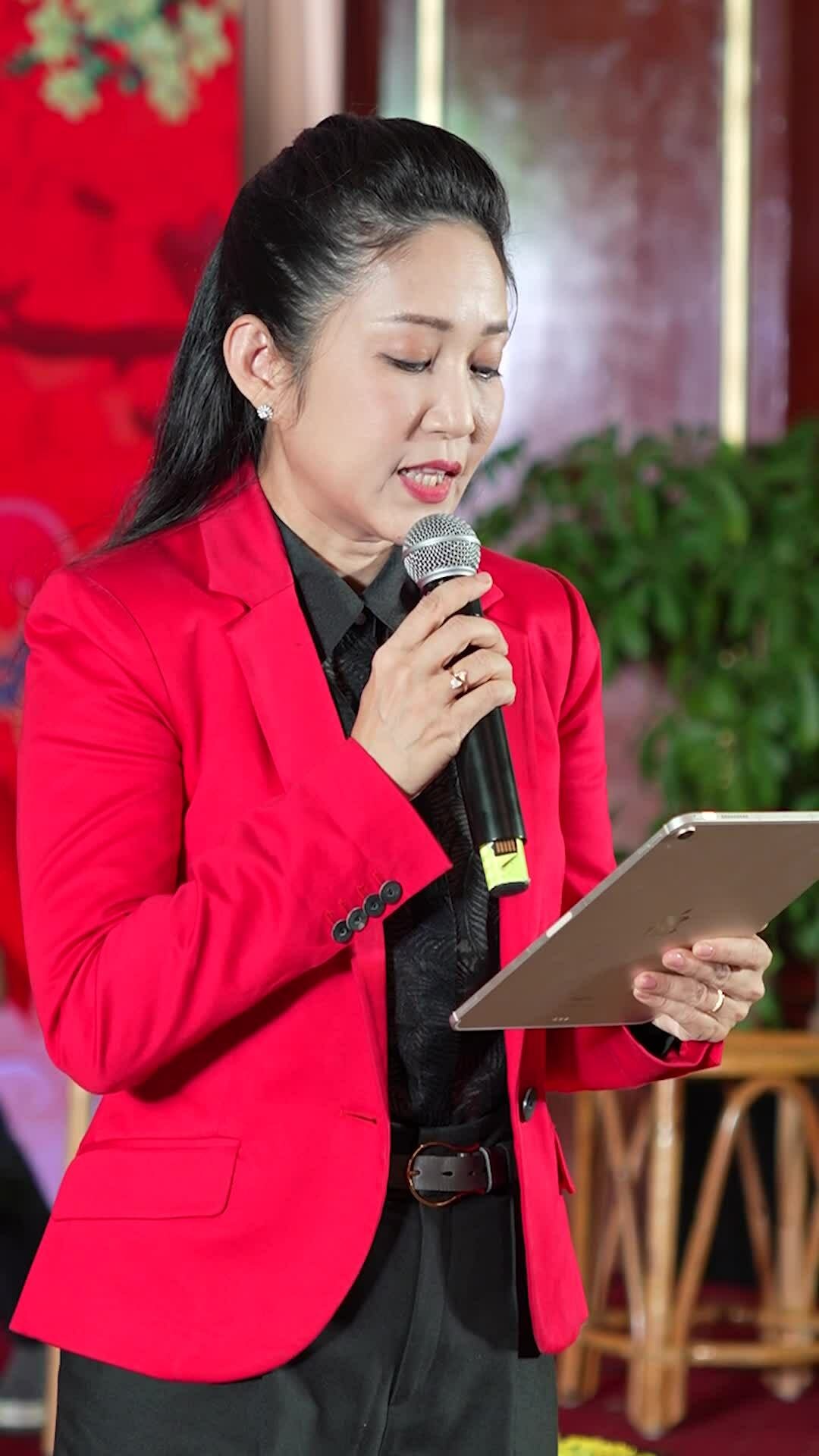 Phương Mỹ Chi: 'Nghệ sĩ cần được bảo vệ hình ảnh trên mạng xã hội'