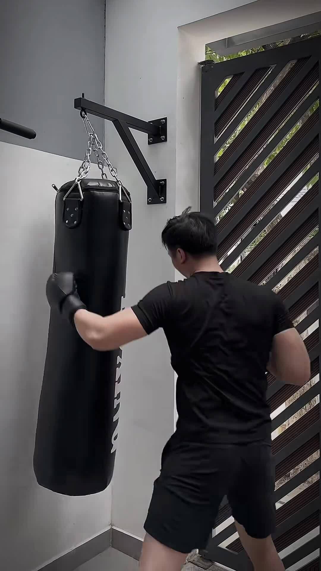 Trịnh Ngọc Hiếu tập thể lực