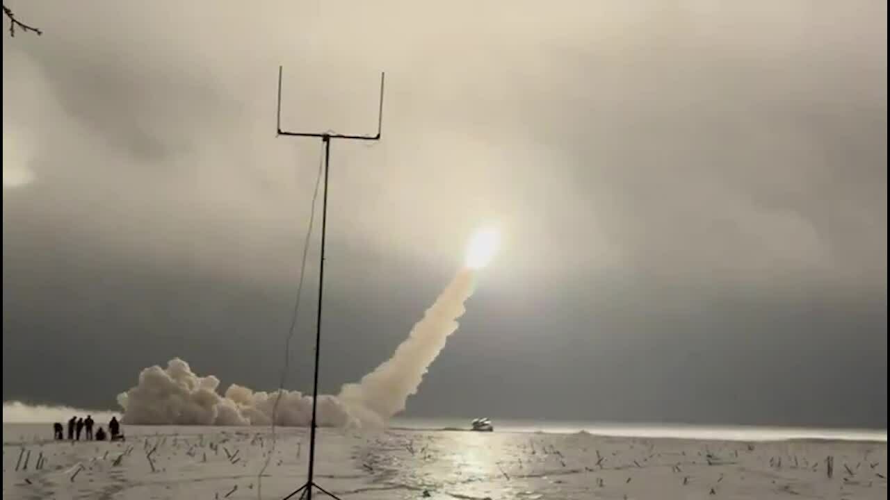 Ukraine tuyên bố phóng tên lửa Flamingo tập kích 'bãi phóng Oreshnik'