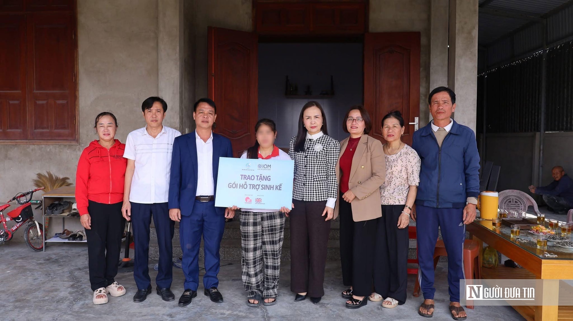 Trao mô hình sinh kế, giúp người bị mua bán trở về tái thiết cuộc sống- Ảnh 3.