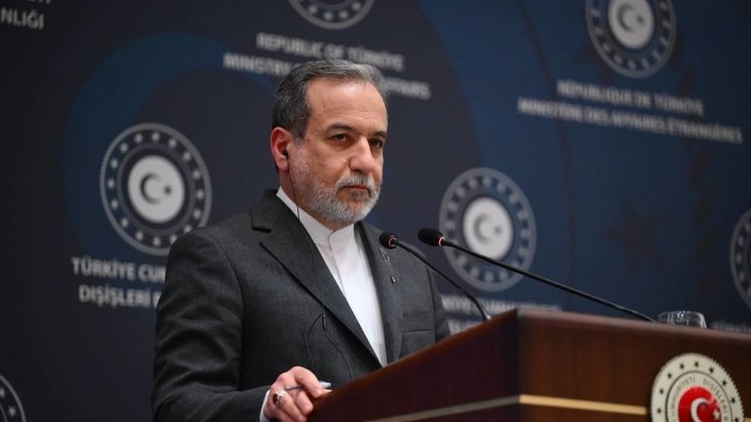 Ngoại trưởng Iran Abbas Araghchi.