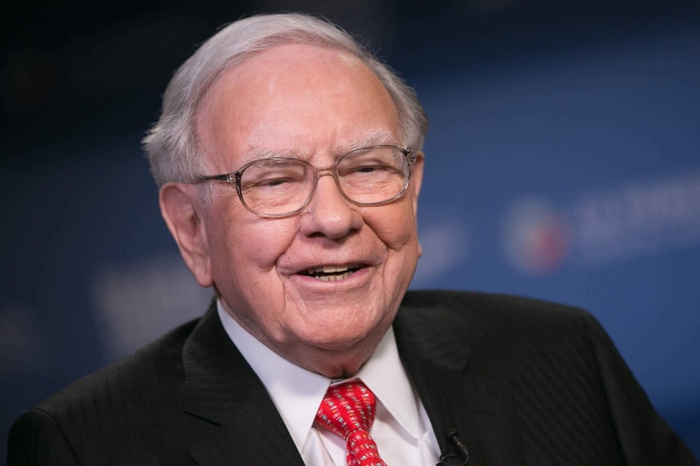 Warren Buffett cảnh báo điểm yếu cốt tử của vàng giữa cơn sốt kim loại quý - 1