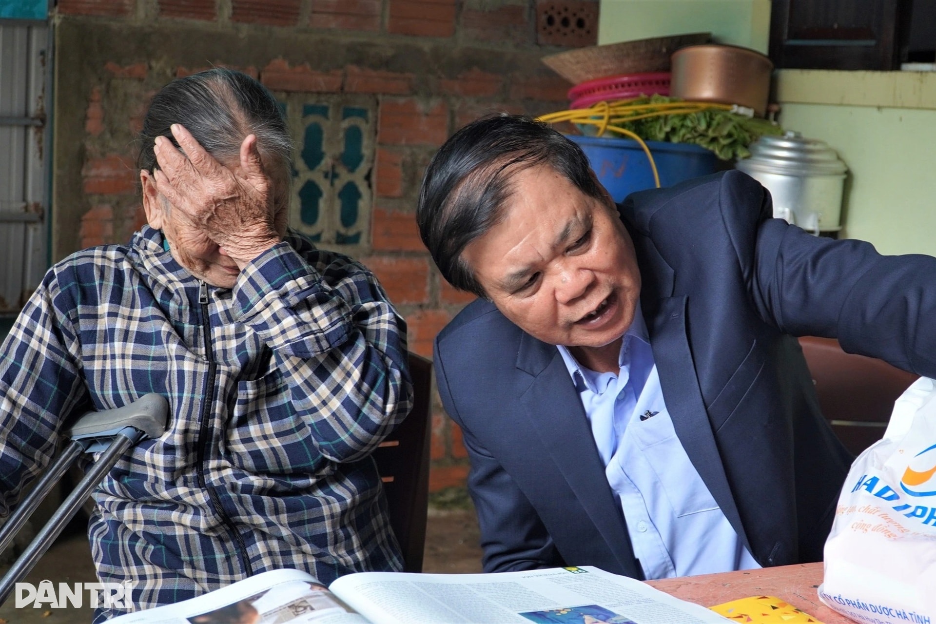 Xuân ấm áp đến với cô gái Thạch Nhọn qua nhịp cầu Dân trí - 9