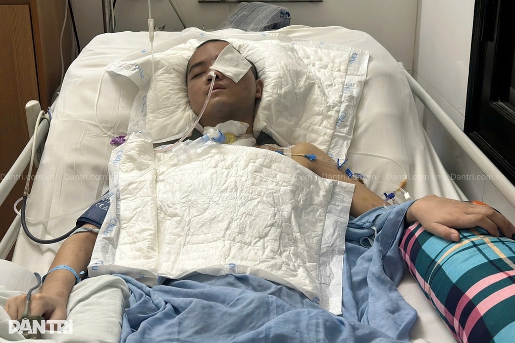 Bác sĩ kêu gọi giúp đỡ chàng trai 22 tuổi sau 4 lần phẫu thuật sọ não - 4