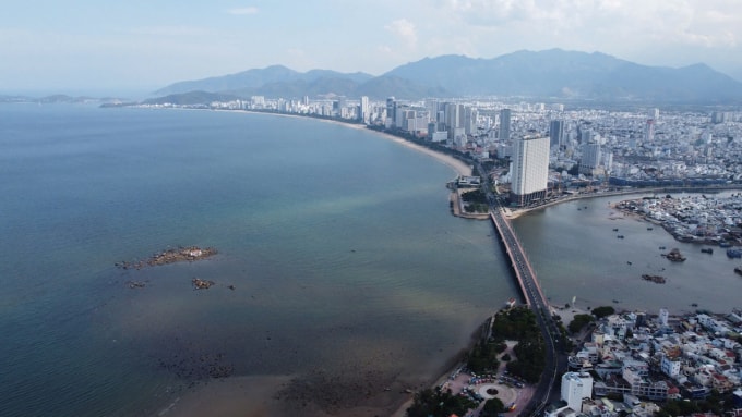 Một góc bờ biển Nha Trang. Ảnh: Bùi Toàn