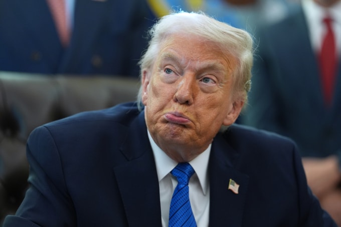 Tổng thống Donald Trump tại Nhà Trắng ngày 30/1. Ảnh: AP